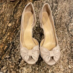 Elegant Beige Peep-Toe Bow Heels